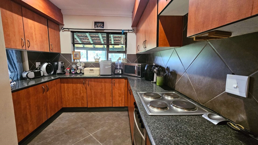 2 Bedroom Property for Sale in Kosmos North West